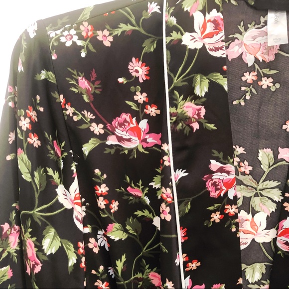 GAP Body Robe - Picture 2 of 4